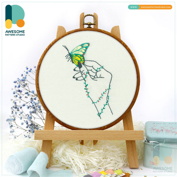 Butterfly In Hand Embroidery Kit