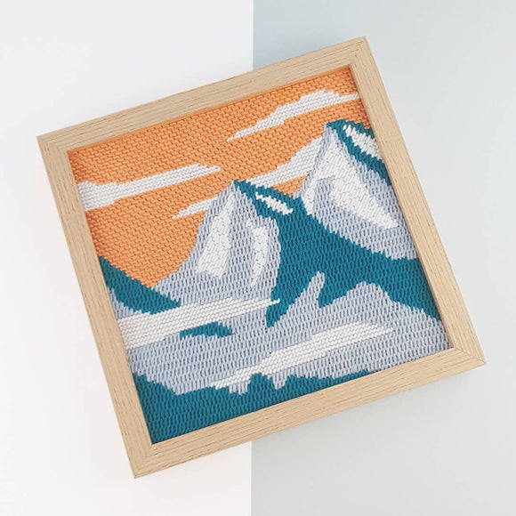 Fukuri Needlepoint kit - Mountains