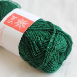 Jamieson & Smith 2-Ply Jumper Weight (Color # 1 - 366)