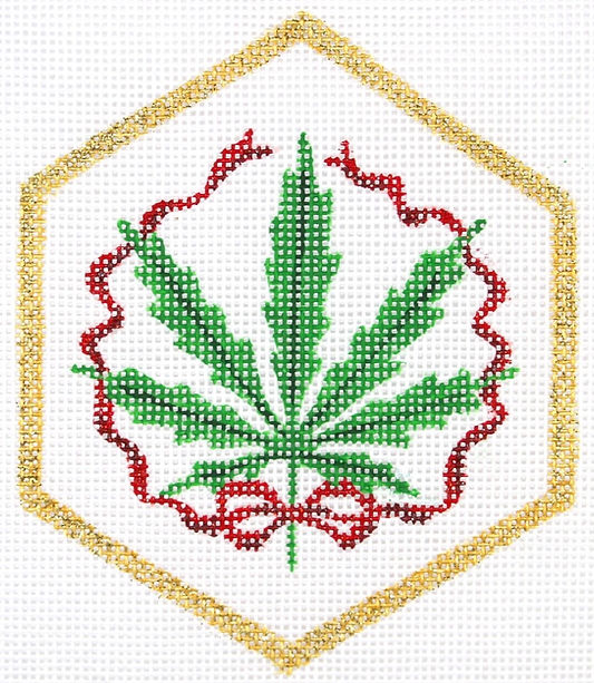 DD-XM-421 Weed Leaf Christmas Ornament