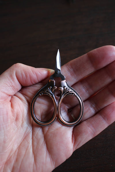 Mini Embroidery Scissors Antique Gold