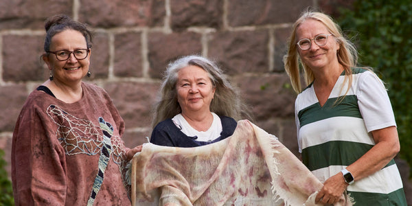 Eco-Print: The Guide to Natural Botanical Printing on Fabric