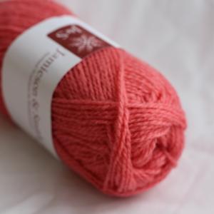 Jamieson & Smith 2-Ply Jumper Weight (Color # 1 - 366)