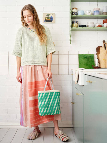 Let’s Crochet!: English / Magazine