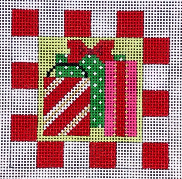 Christmas Package Ornament (HO600F)