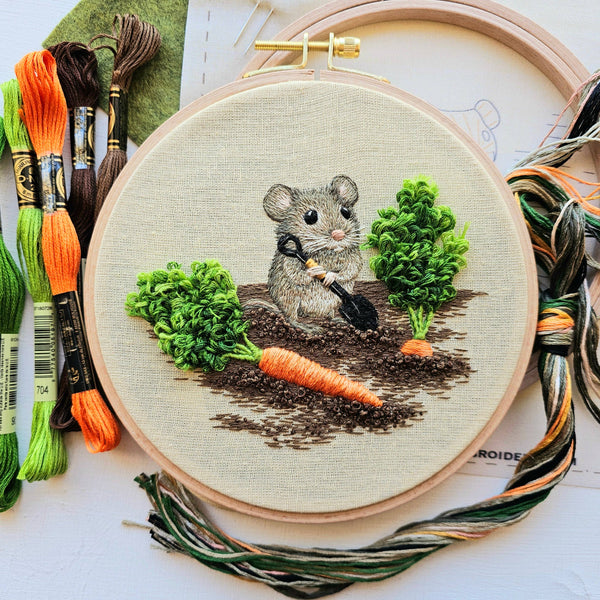 Jessica Long Garden Mouse Embroidery Kit
