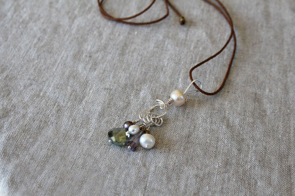 Wool & Wire Stitch Marker Necklace (Linen Cord)
